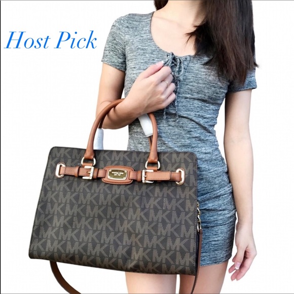 Michael Kors Handbags - NWT Michael Kors Hamilton 35FOGHMT3B Leather Tote